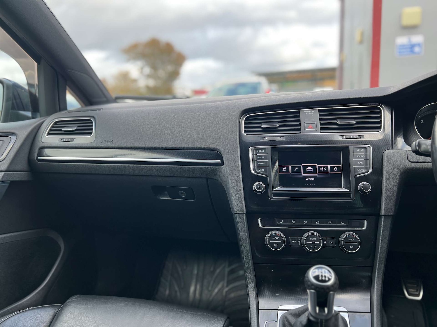 Used Volkswagen Golf 2014 for sale - 77022446: Photo 24