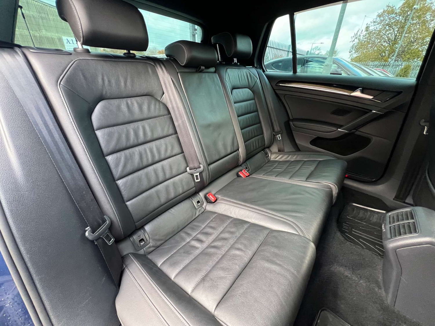 Used Volkswagen Golf 2014 for sale - 77022446: Photo 32