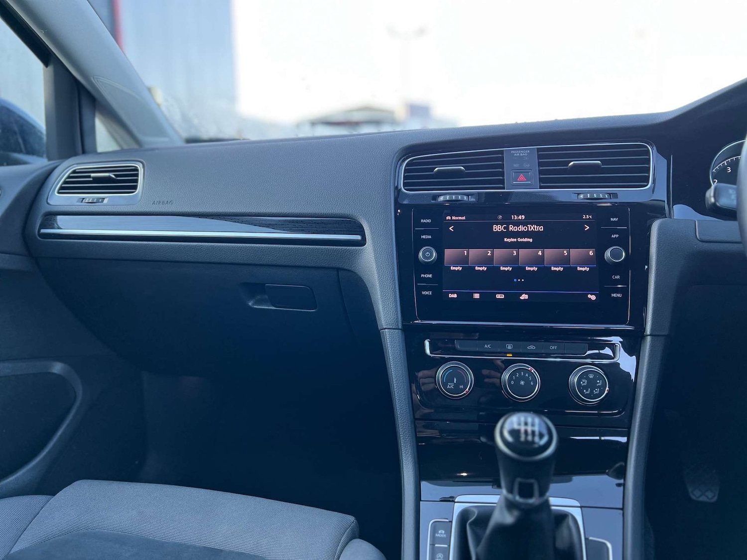 Used Volkswagen Golf 2018 for sale - 77025223: Photo 22