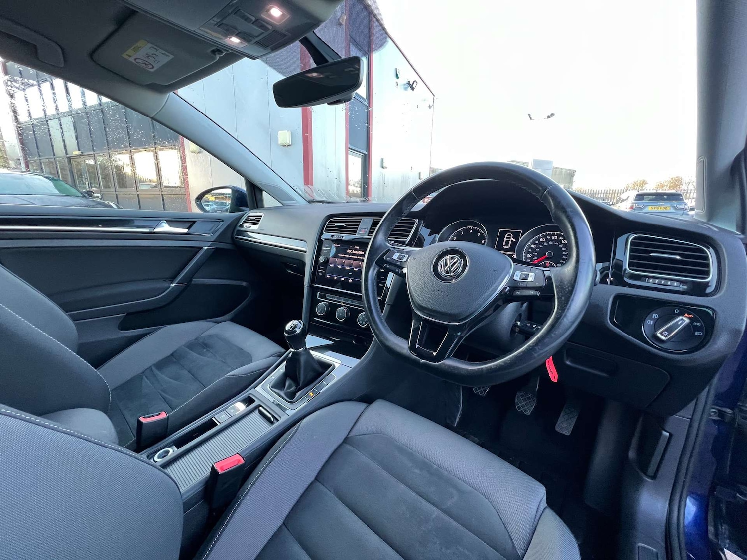 Used Volkswagen Golf 2018 for sale - 77025223: Photo 25