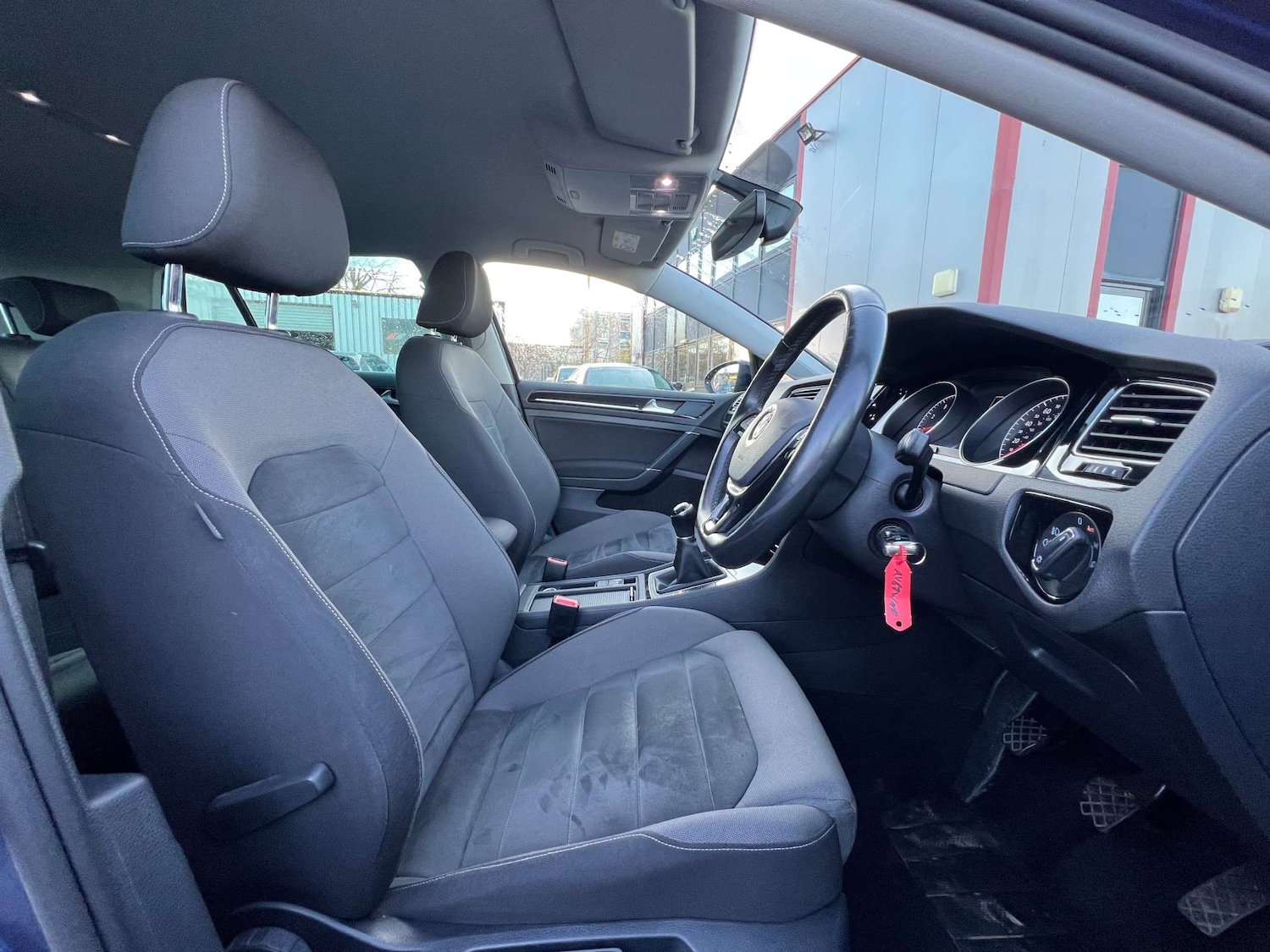 Used Volkswagen Golf 2018 for sale - 77025223: Photo 29