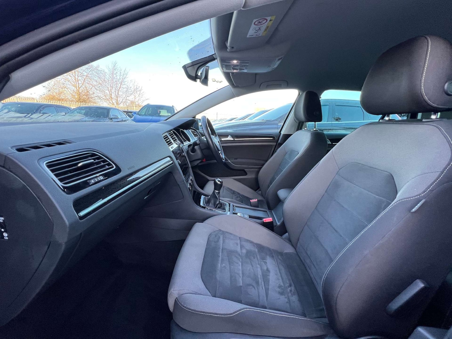 Used Volkswagen Golf 2018 for sale - 77025223: Photo 37