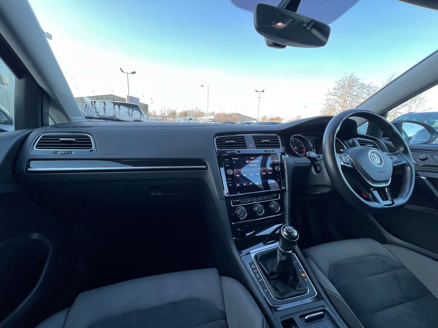 Used Volkswagen Golf 2018 for sale - 77025223: Photo 40