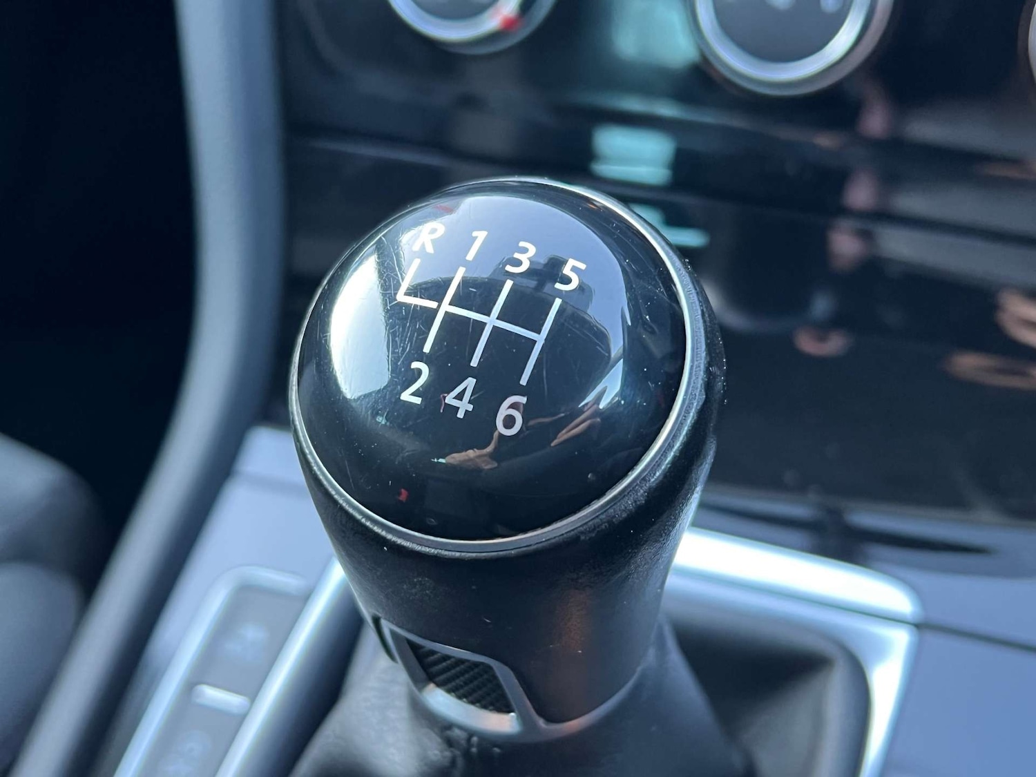 Used Volkswagen Golf 2018 for sale - 77025223: Photo 46