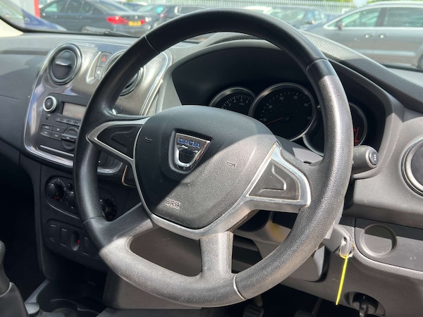 Used Dacia Sandero Stepway 2017 for sale - 73877480: Photo 10
