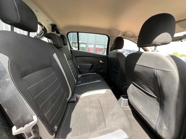 Used Dacia Sandero Stepway 2017 for sale - 73877480: Photo 13