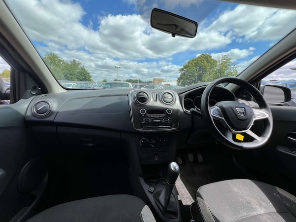 Used Dacia Sandero Stepway 2017 for sale - 73877480: Photo 22