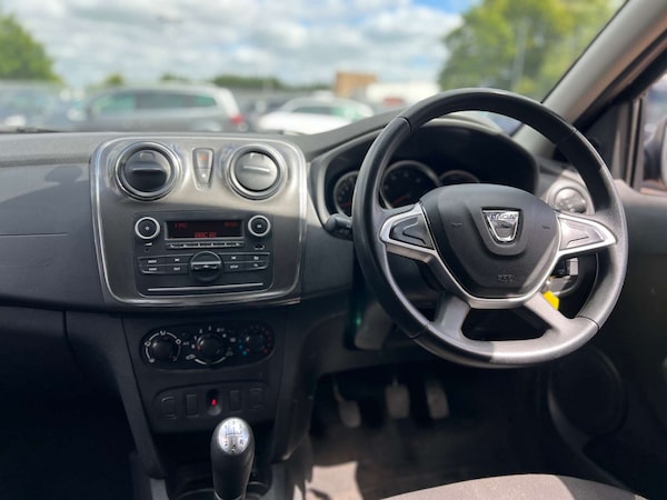 Used Dacia Sandero Stepway 2017 for sale - 73877480: Photo 7