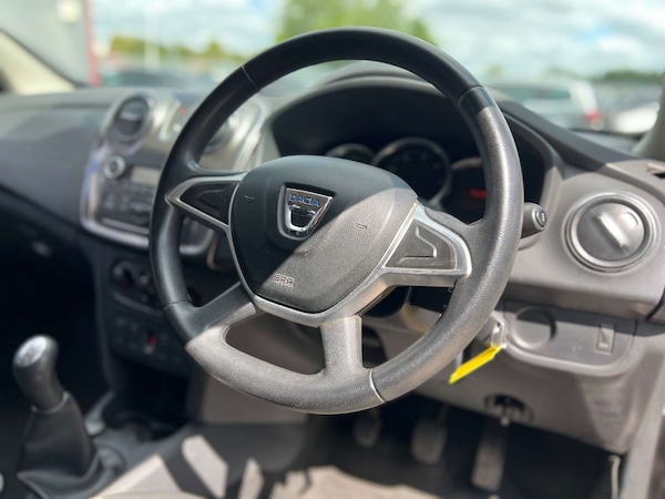 Used Dacia Sandero Stepway 2017 for sale - 73877480: Photo 9