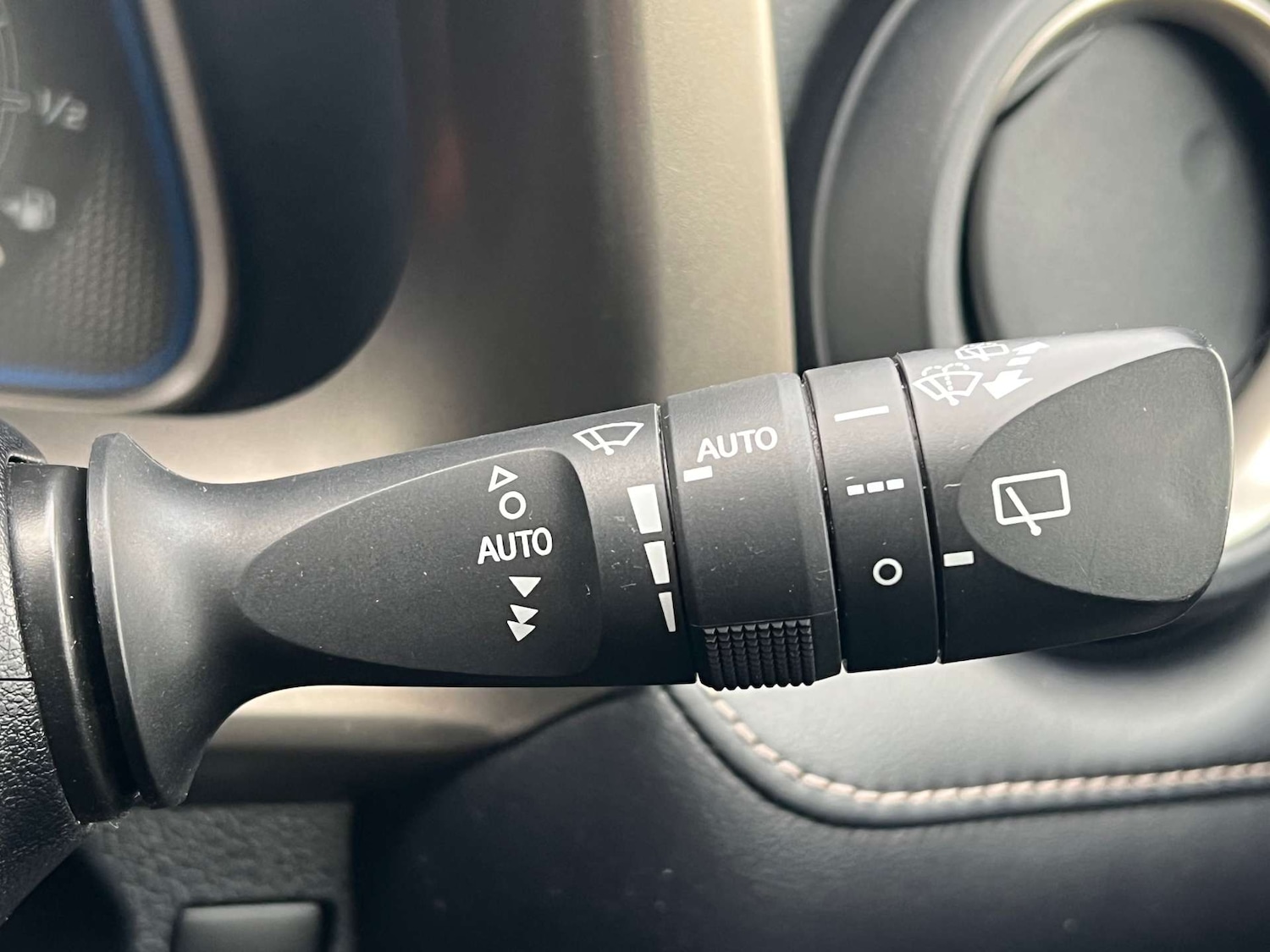 Used Toyota RAV4 2013 for sale - 76595821: Photo 48