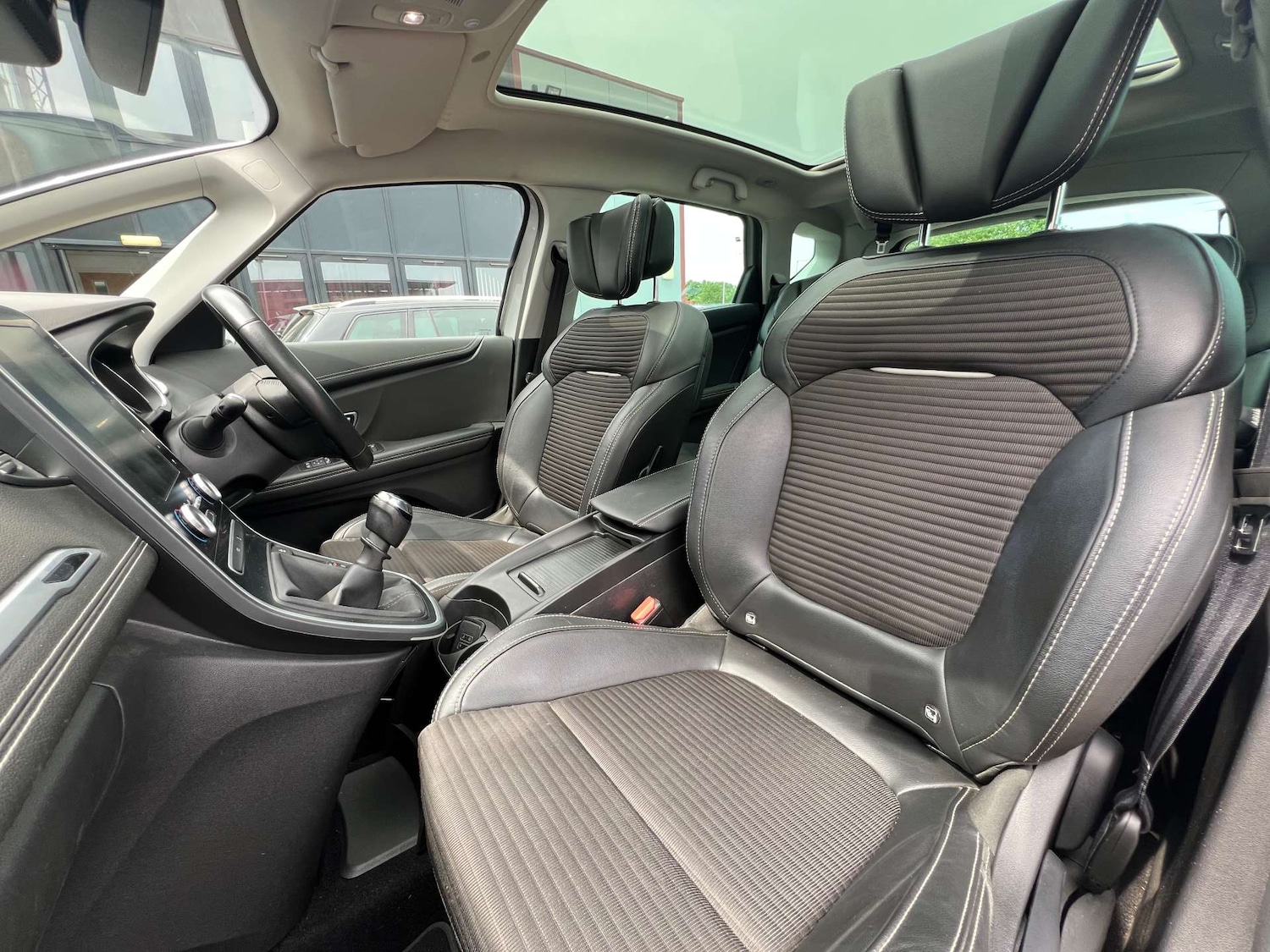 Used Renault Scenic 2017 for sale - 76601484: Photo 29