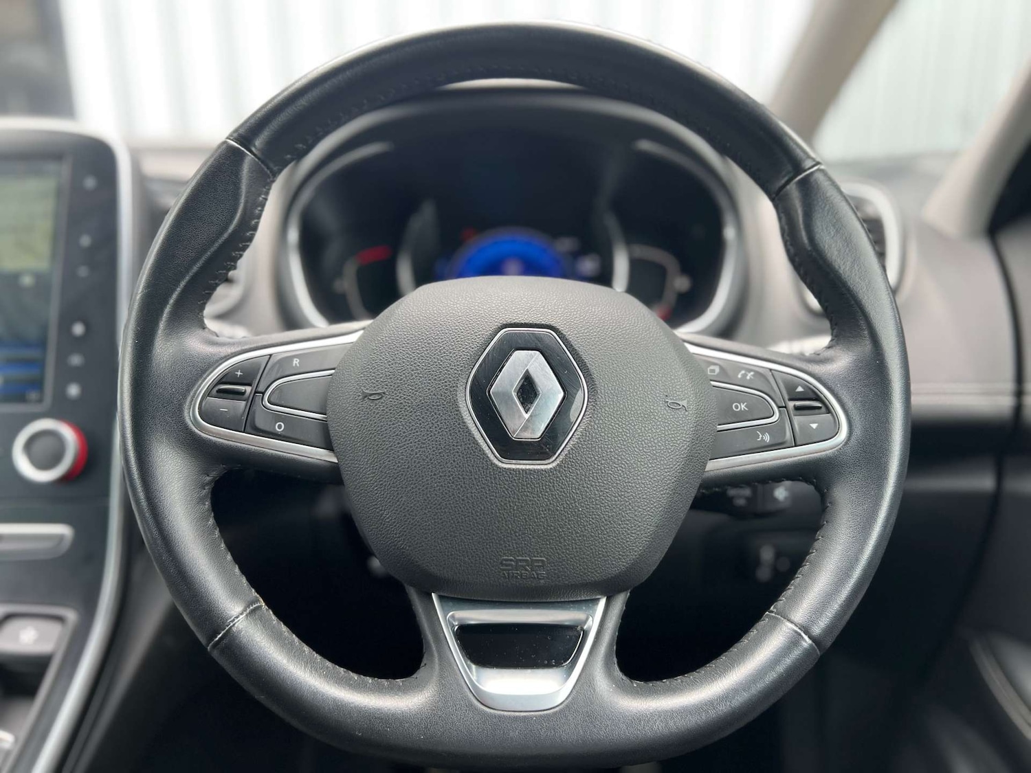 Used Renault Scenic 2017 for sale - 76601484: Photo 51