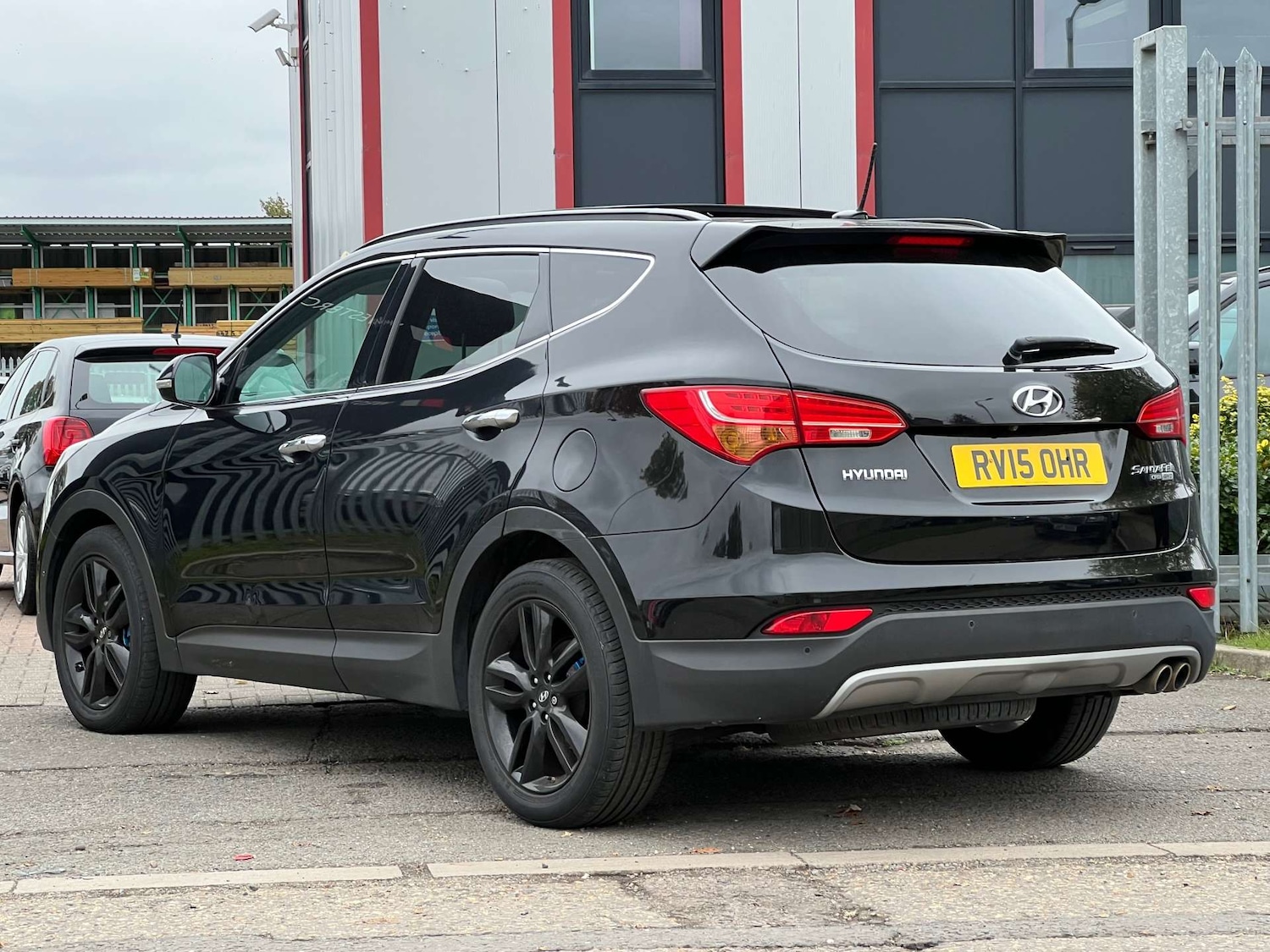 Used Hyundai Santa Fe 2015 for sale - 76274221: Photo 11