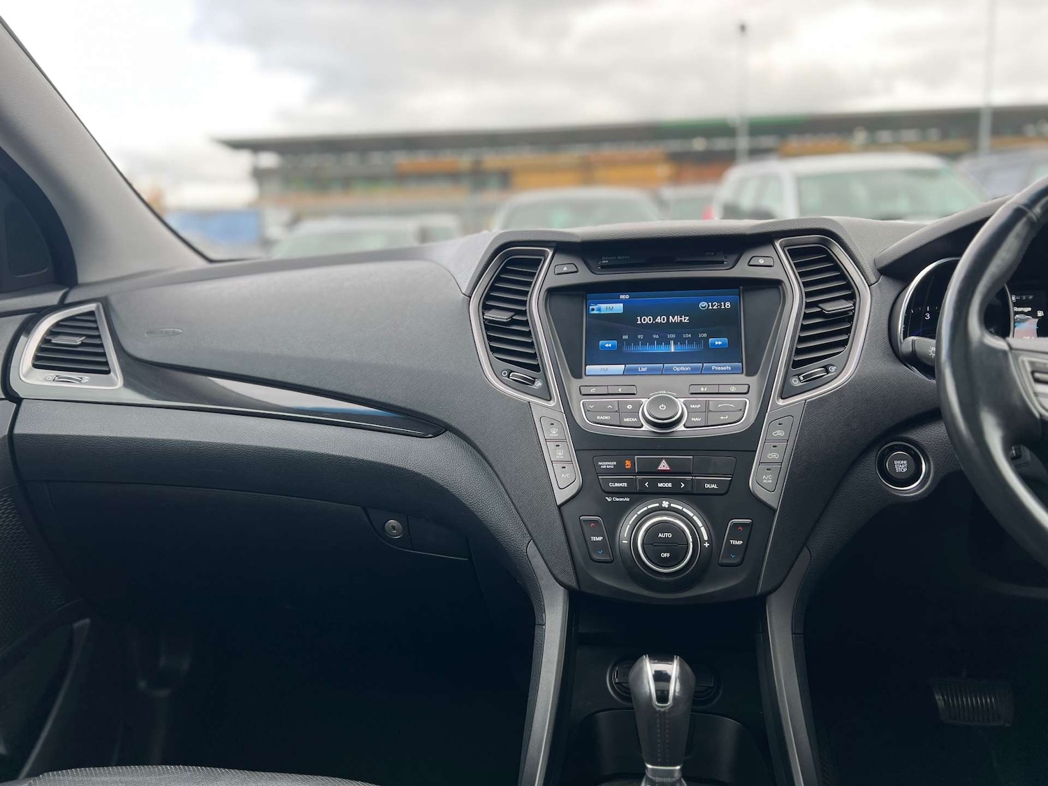 Used Hyundai Santa Fe 2015 for sale - 76274221: Photo 25