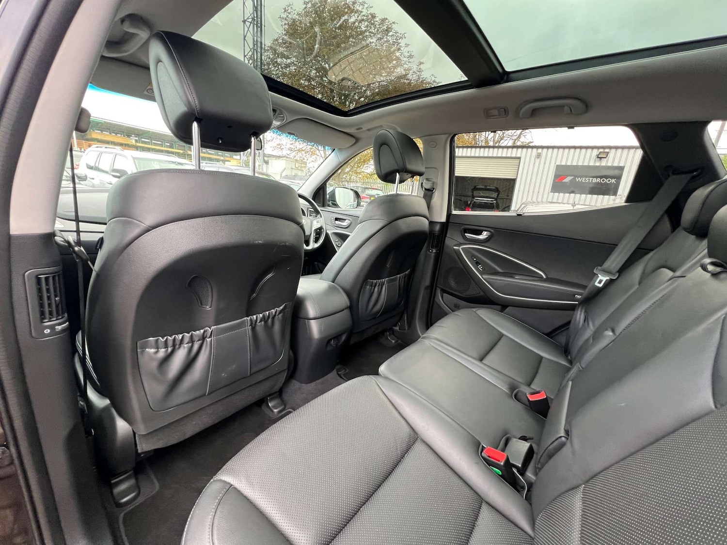 Used Hyundai Santa Fe 2015 for sale - 76274221: Photo 42