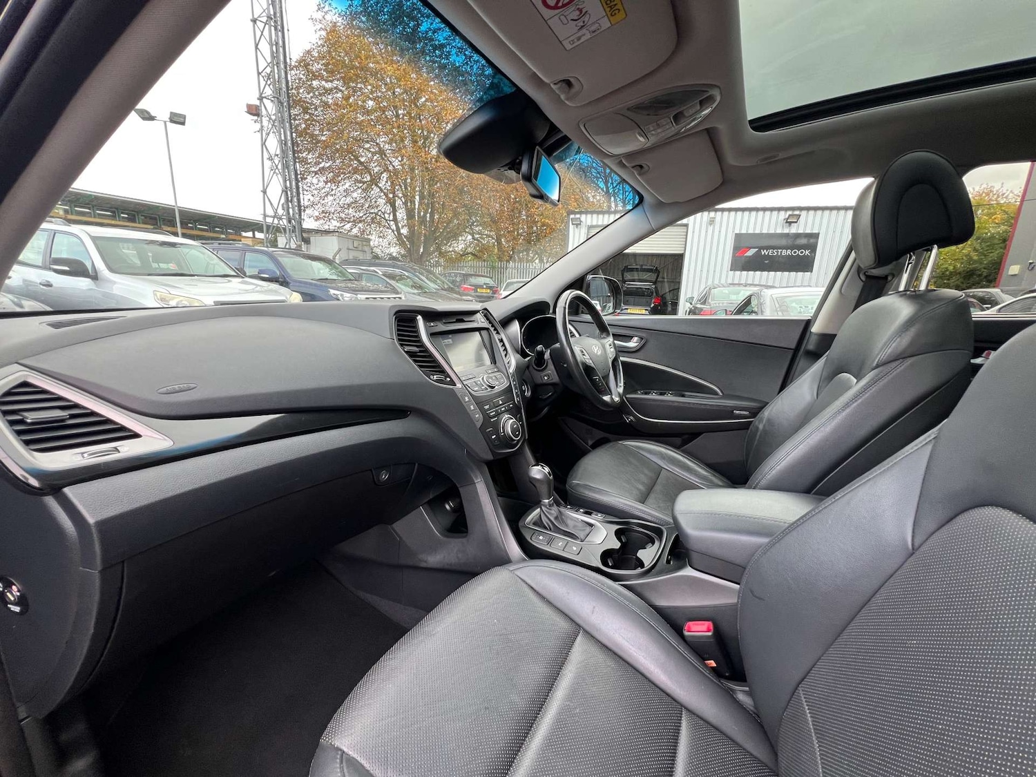 Used Hyundai Santa Fe 2015 for sale - 76274221: Photo 46