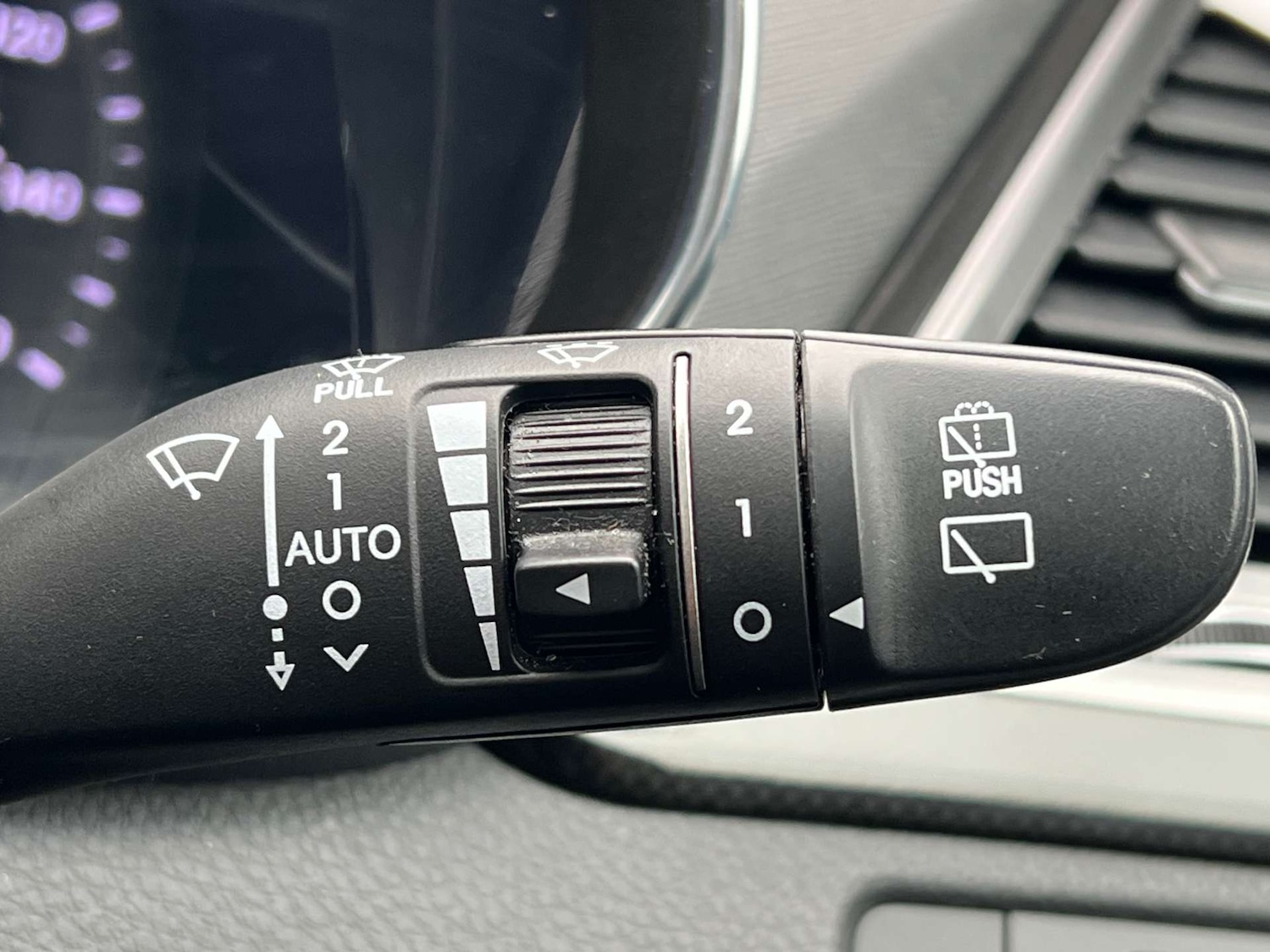 Used Hyundai Santa Fe 2015 for sale - 76274221: Photo 72