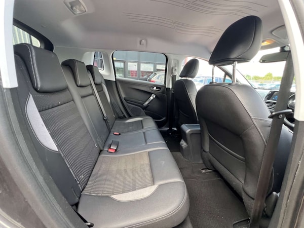 Used Peugeot 2008 2016 for sale - 72532490: Photo 28