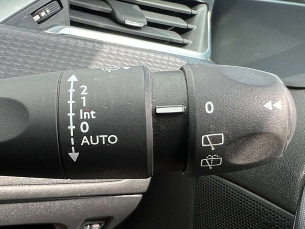 Used Peugeot 2008 2016 for sale - 72532490: Photo 53
