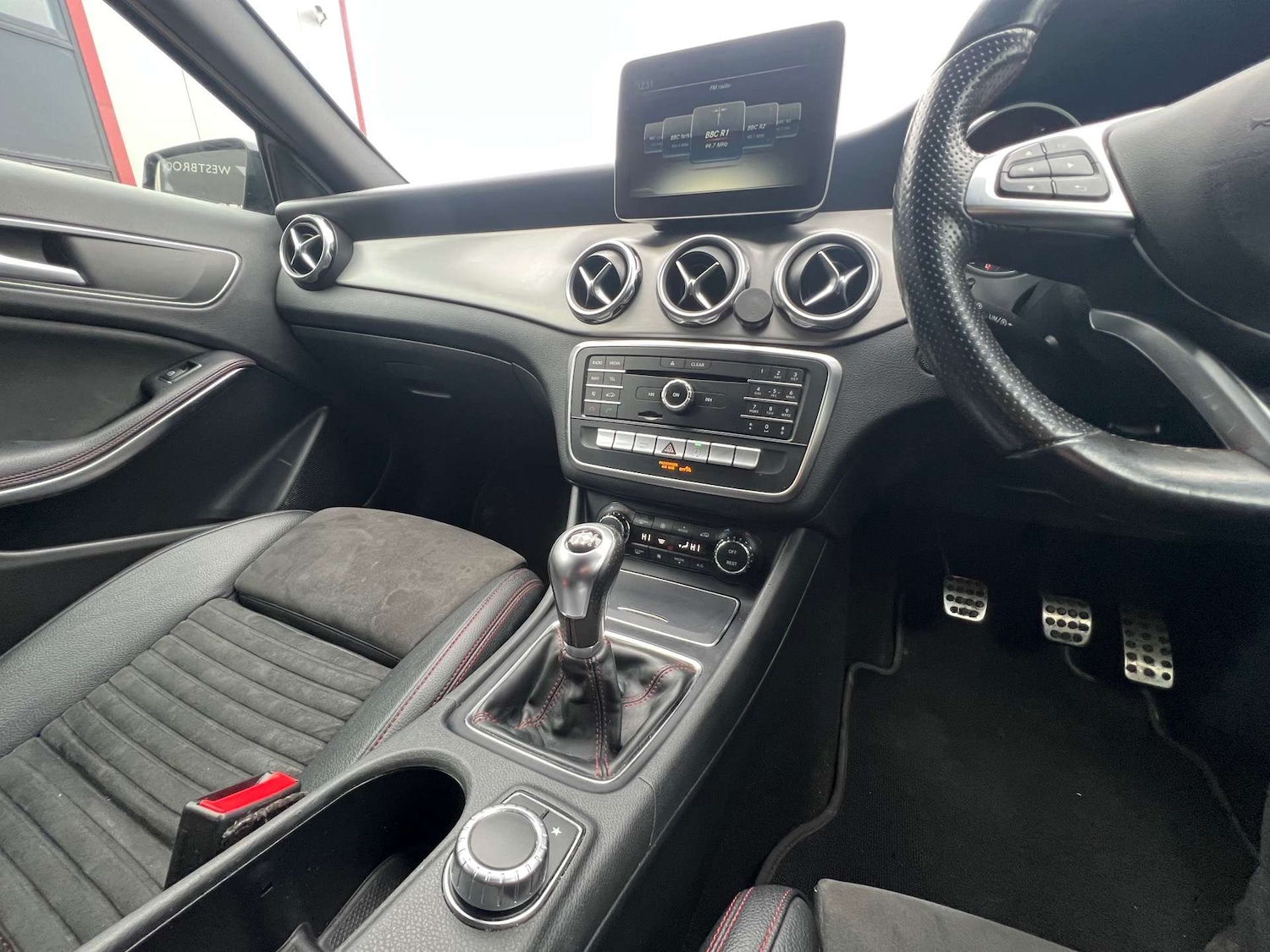 Used Mercedes-Benz GLA 2017 for sale - 77535120: Photo 30