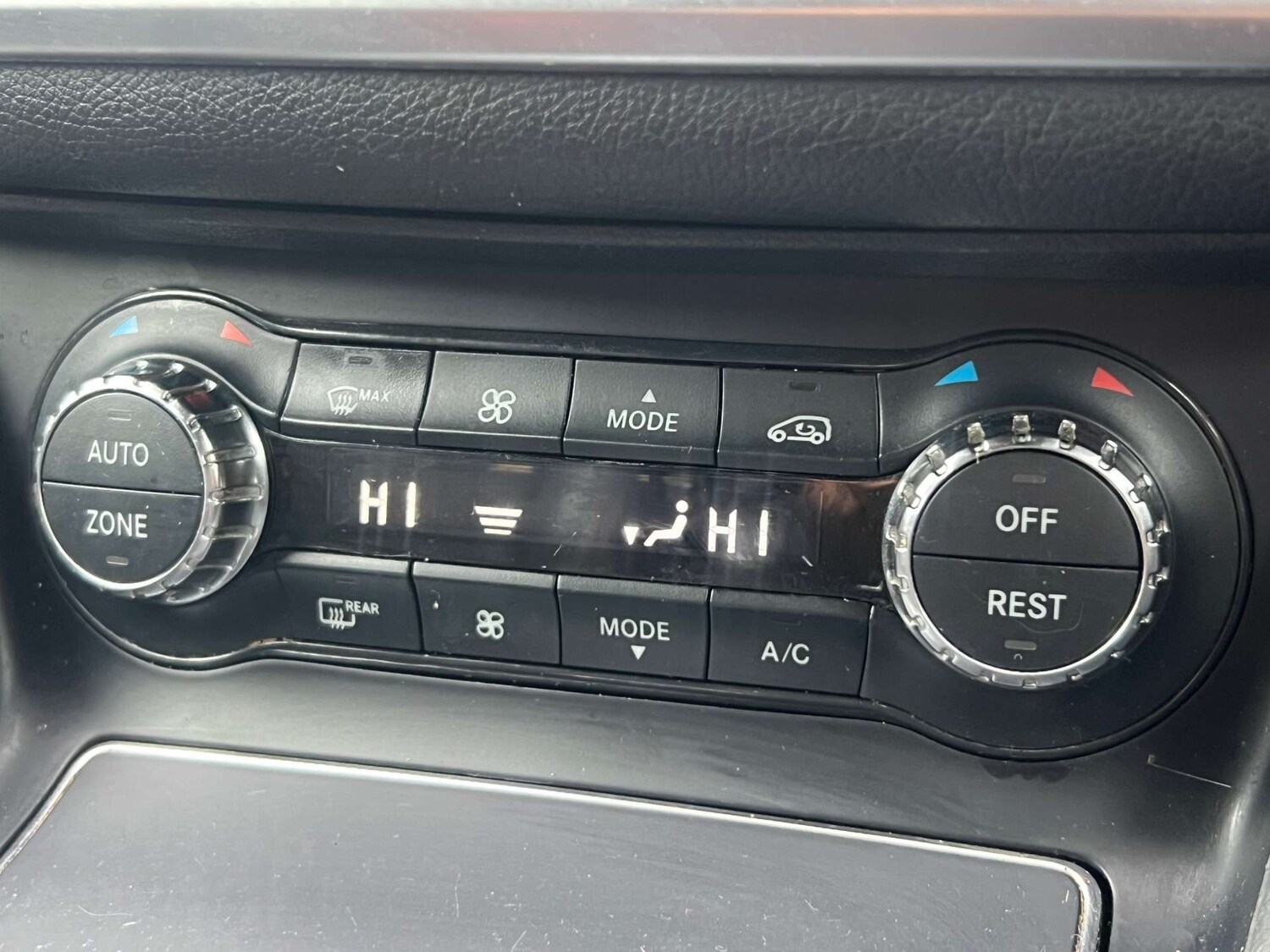 Used Mercedes-Benz GLA 2017 for sale - 77535120: Photo 32