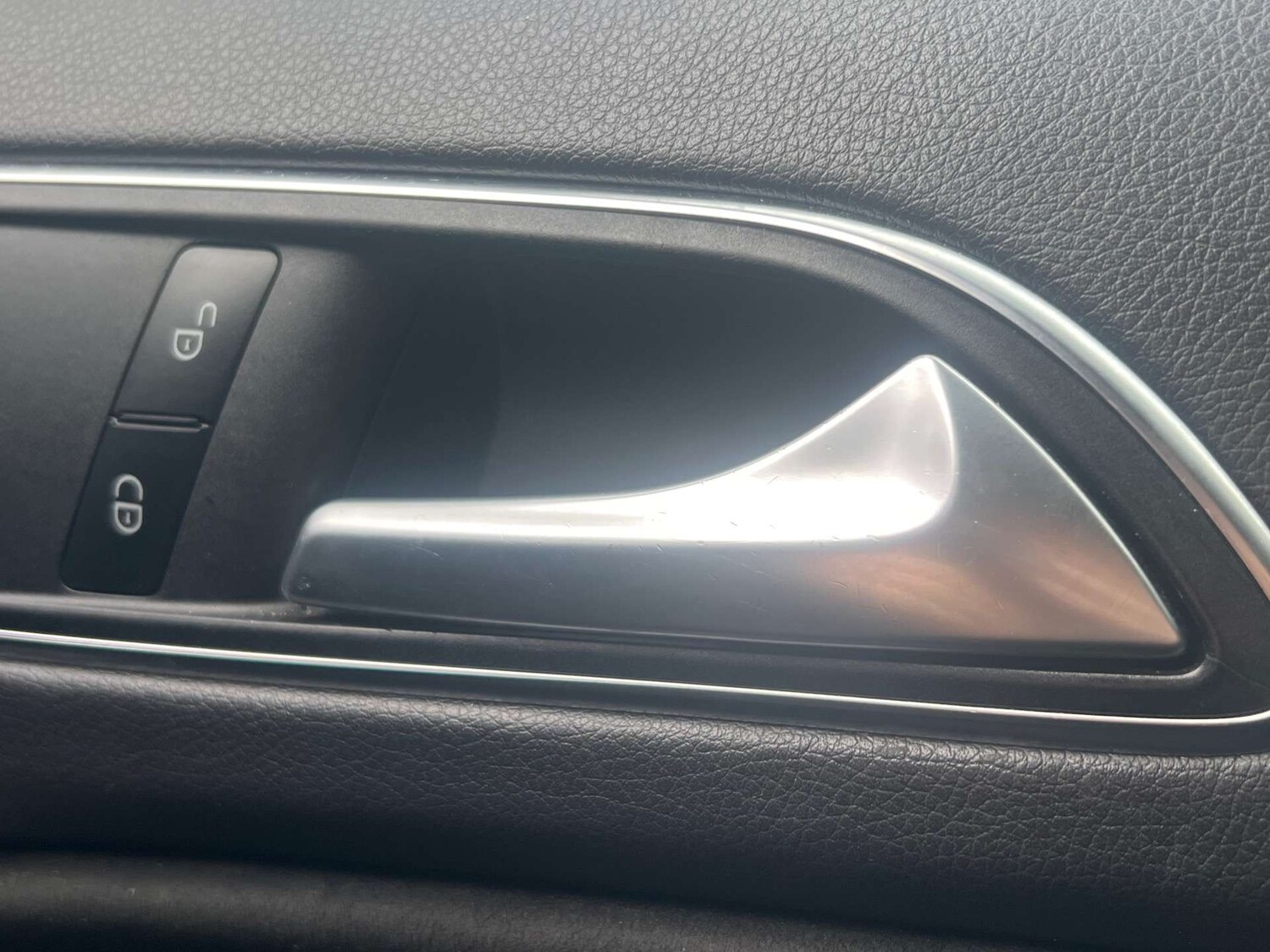 Used Mercedes-Benz GLA 2017 for sale - 77535120: Photo 48