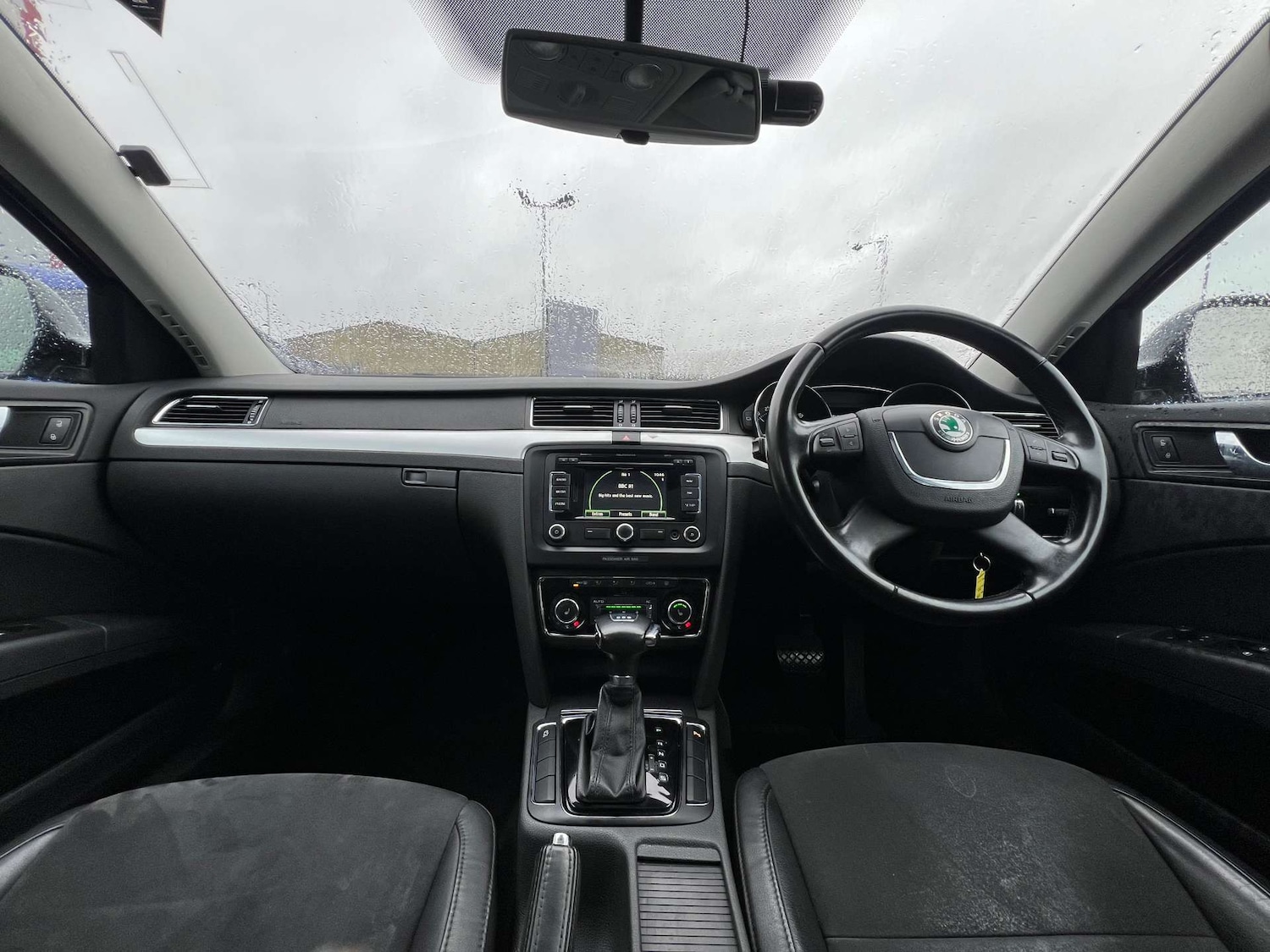 Used Skoda Superb 2011 for sale - 76863470: Photo 24