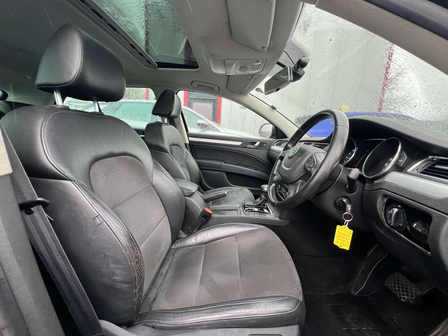 Used Skoda Superb 2011 for sale - 76863470: Photo 36