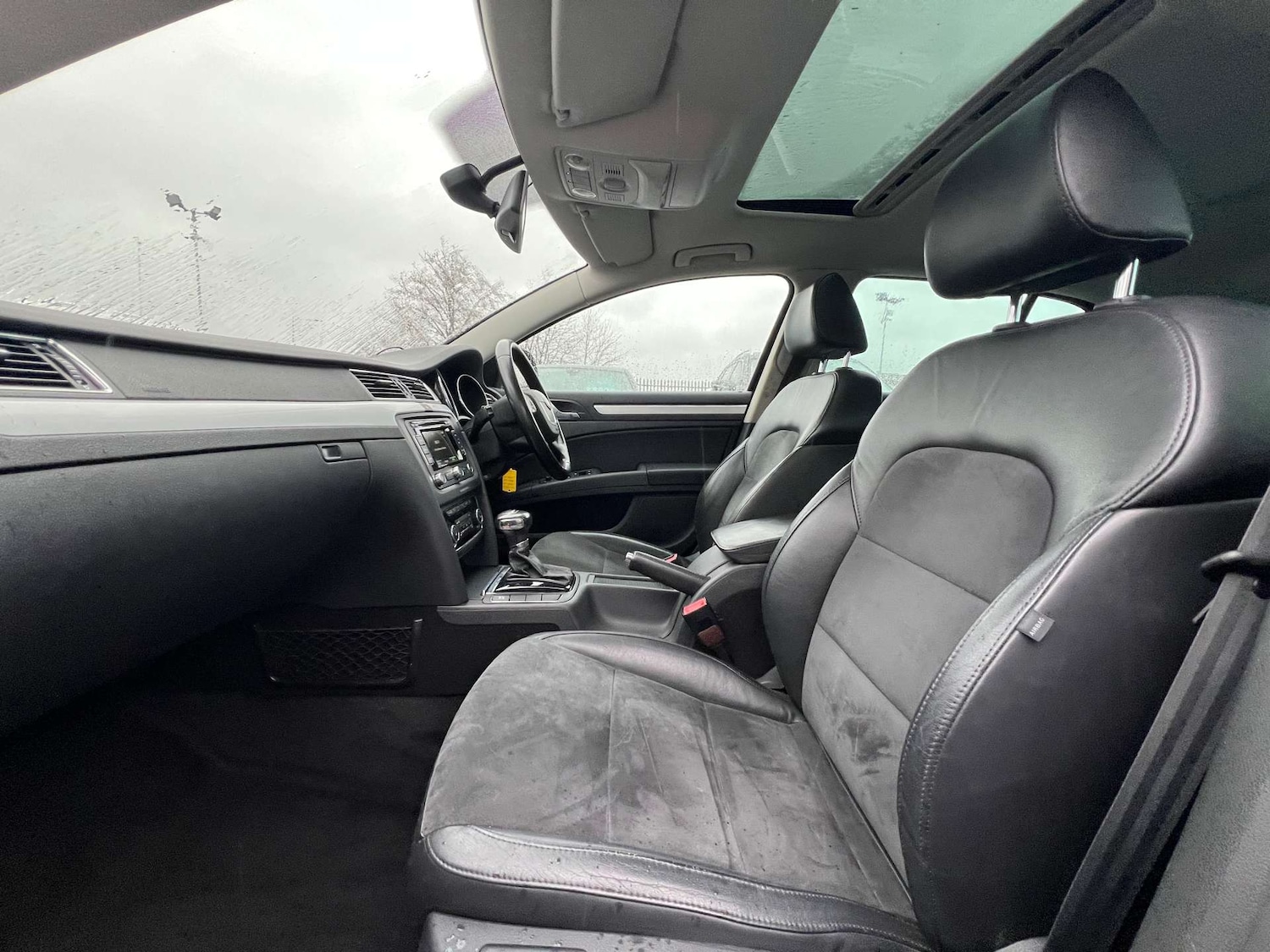 Used Skoda Superb 2011 for sale - 76863470: Photo 39