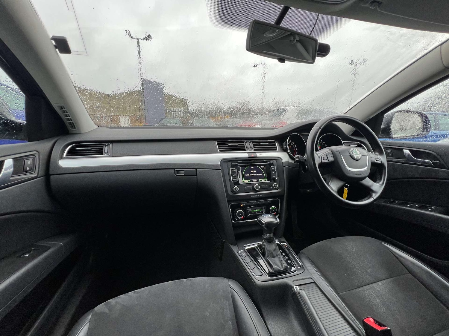 Used Skoda Superb 2011 for sale - 76863470: Photo 42