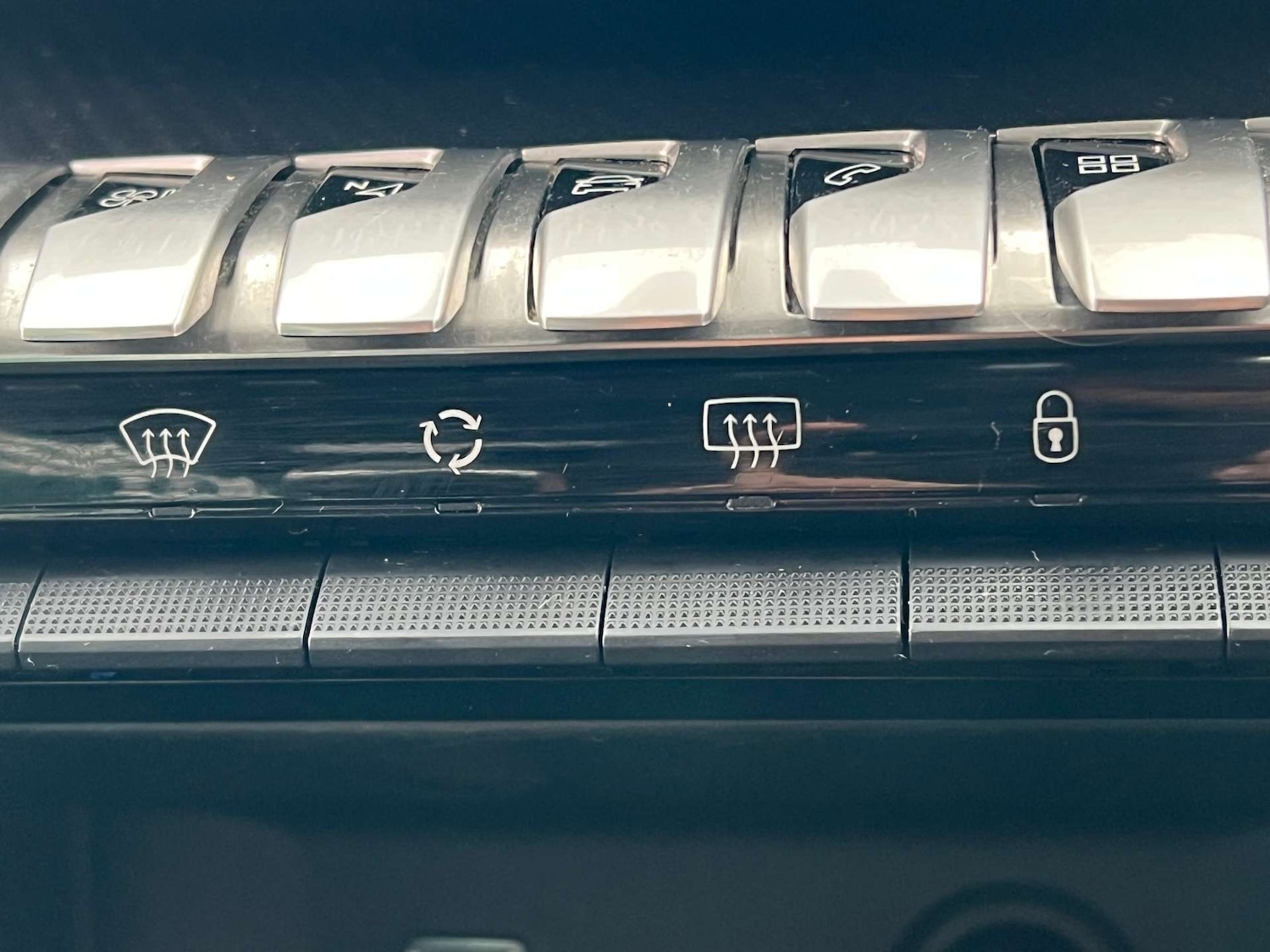 Used Peugeot 3008 2017 for sale - 78152382: Photo 46