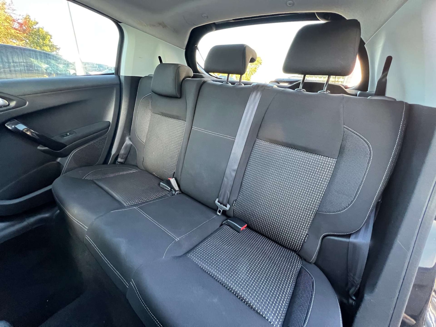 Used Peugeot 208 2017 for sale - 76181549: Photo 26