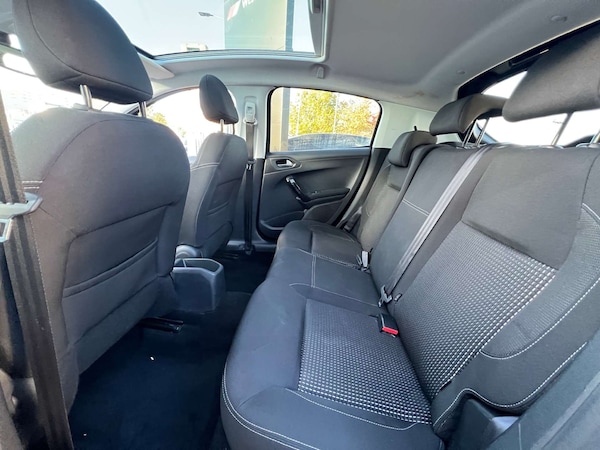 Used Peugeot 208 2017 for sale - 76181549: Photo 27