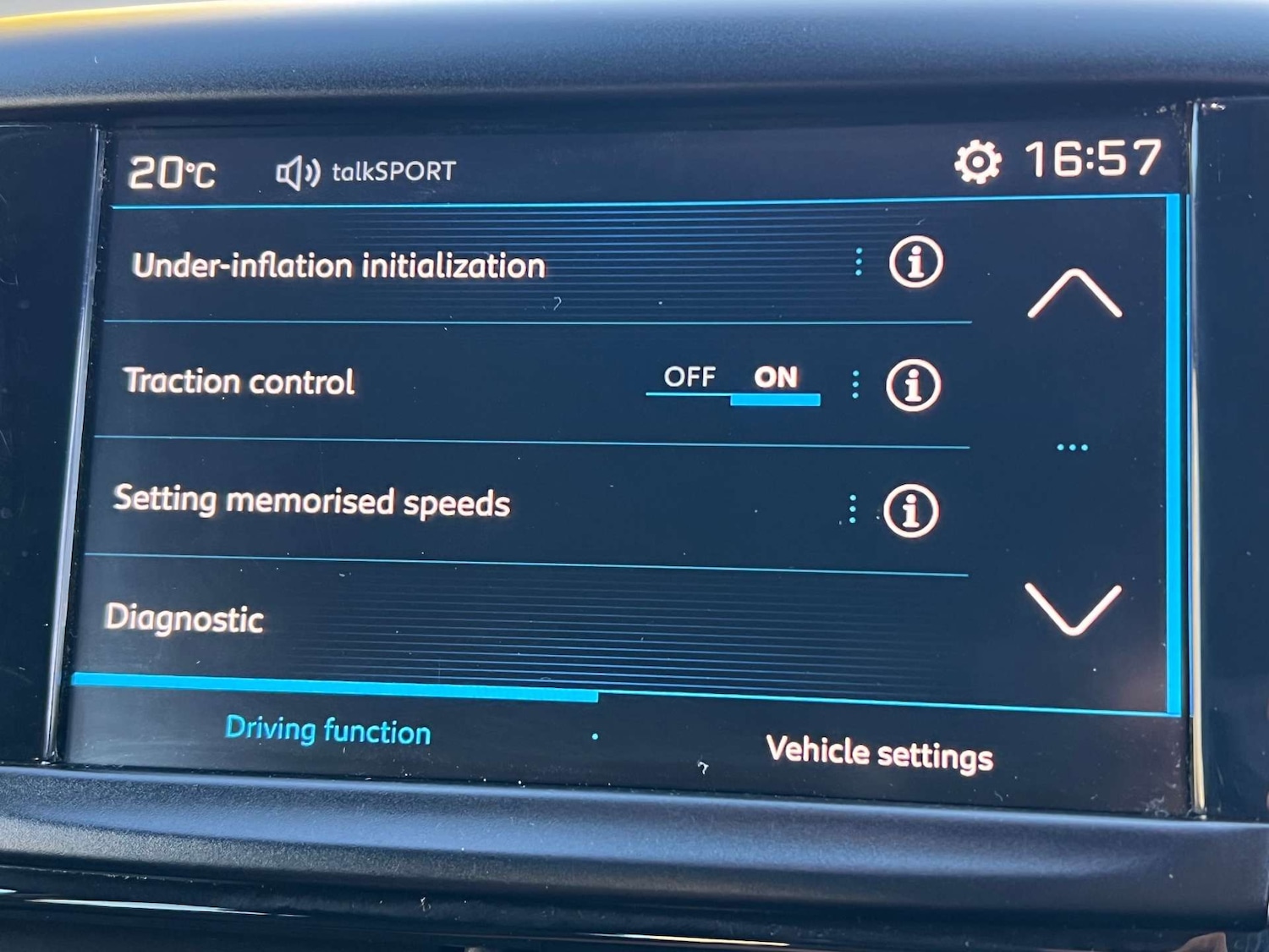 Used Peugeot 208 2017 for sale - 76181549: Photo 42