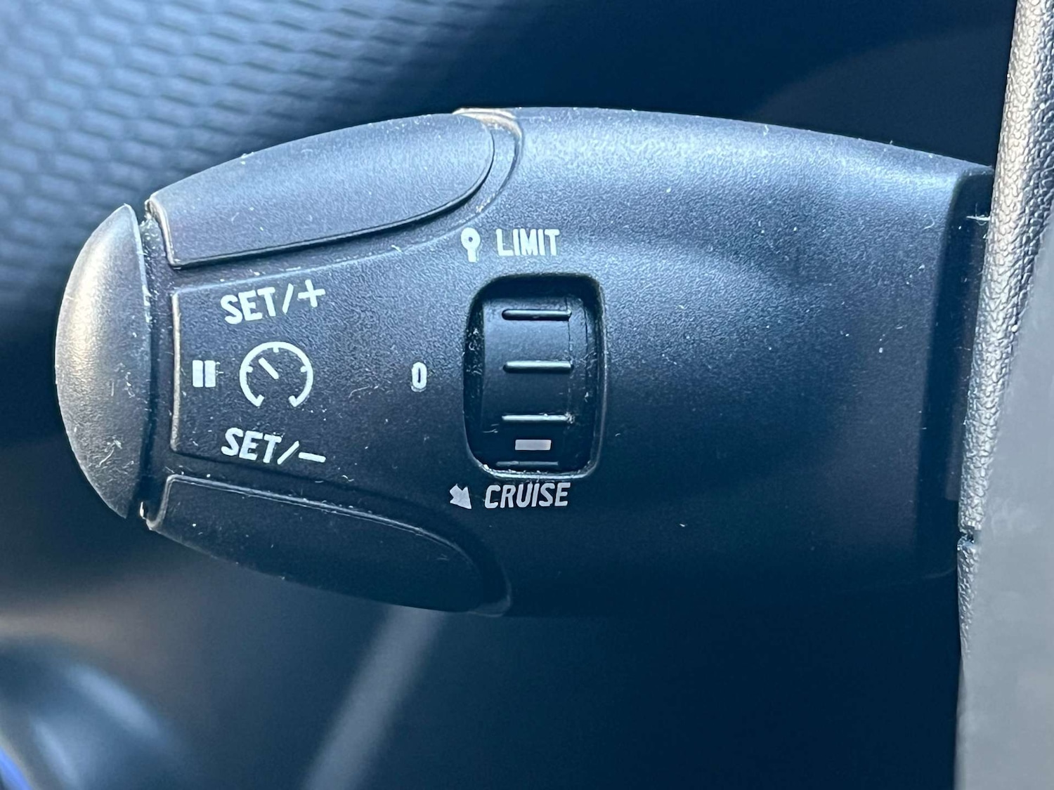 Used Peugeot 208 2017 for sale - 76181549: Photo 46