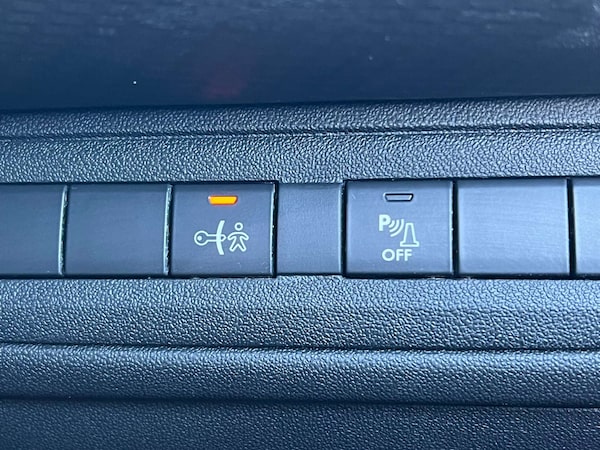 Used Peugeot 208 2017 for sale - 76181549: Photo 53