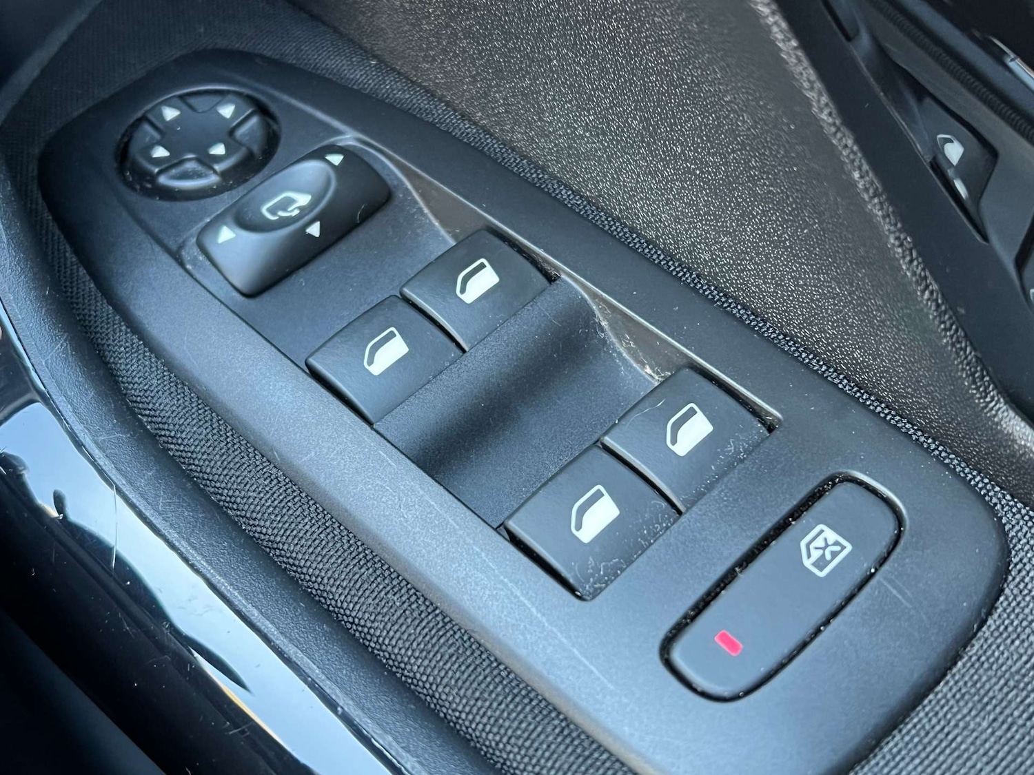 Used Peugeot 208 2017 for sale - 76181549: Photo 57