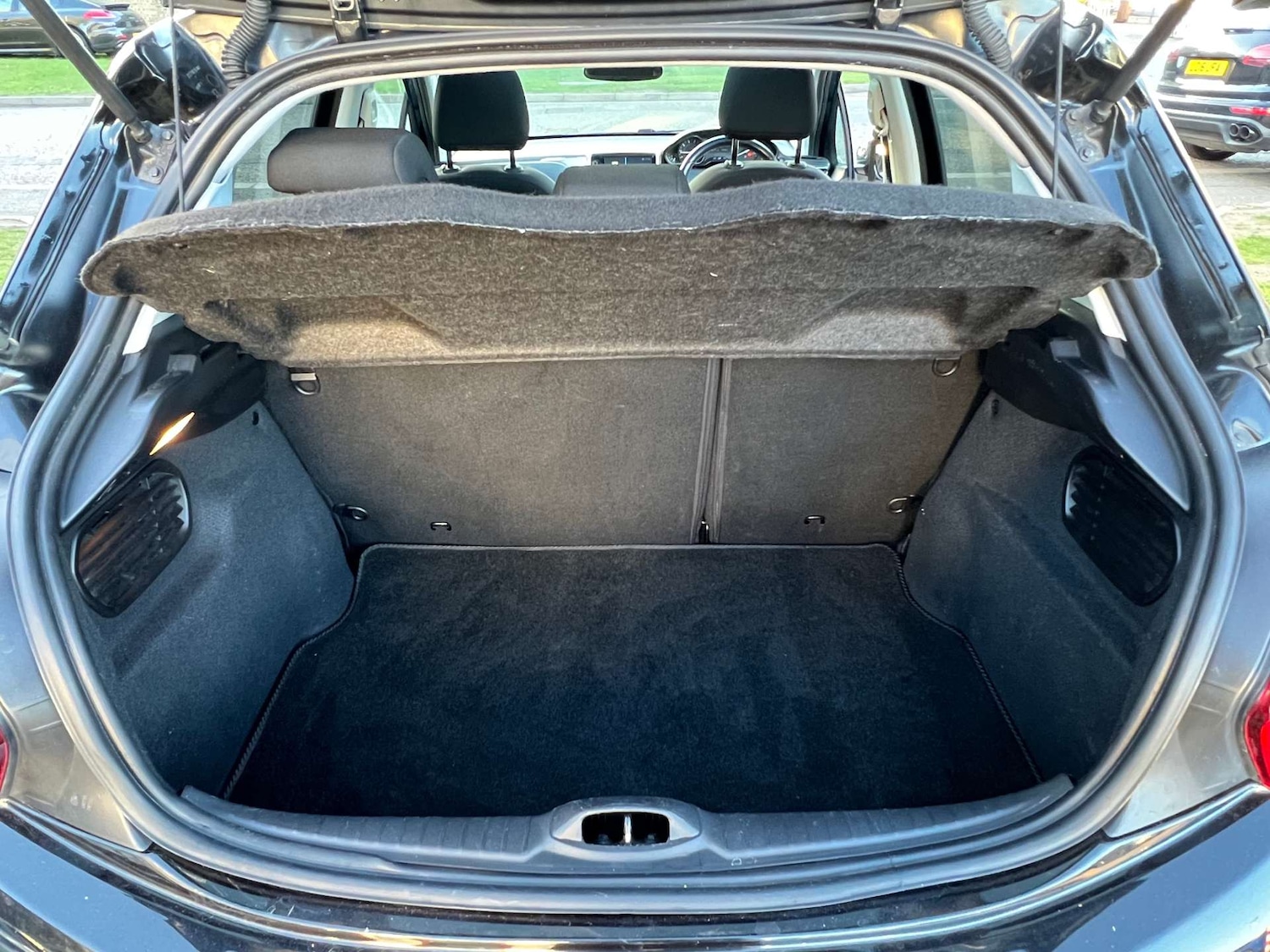 Used Peugeot 208 2017 for sale - 76181549: Photo 58