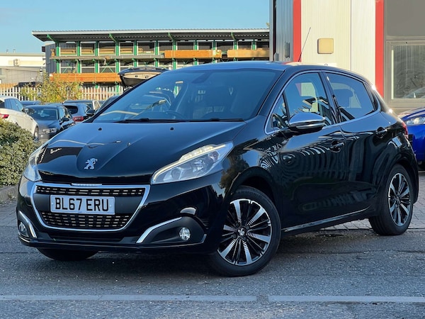 Used Peugeot 208 2017 for sale - 76181549: Photo 5