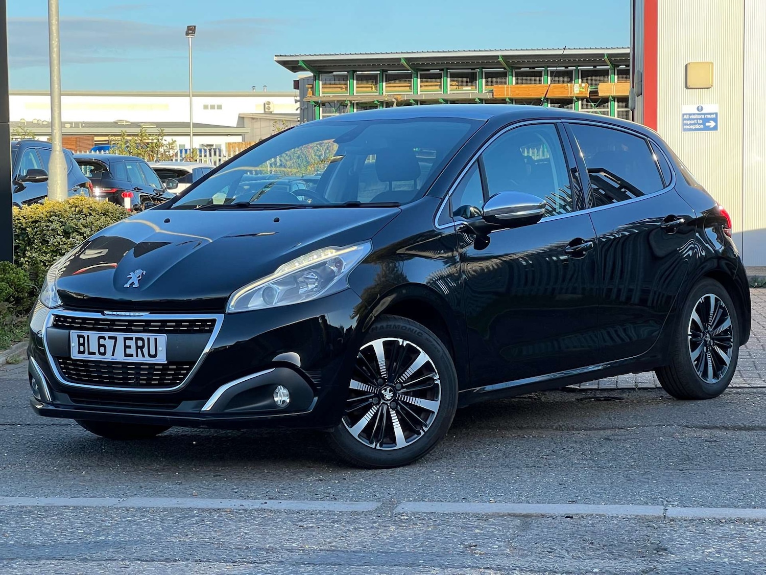 Used Peugeot 208 2017 for sale - 76181549: Photo 6
