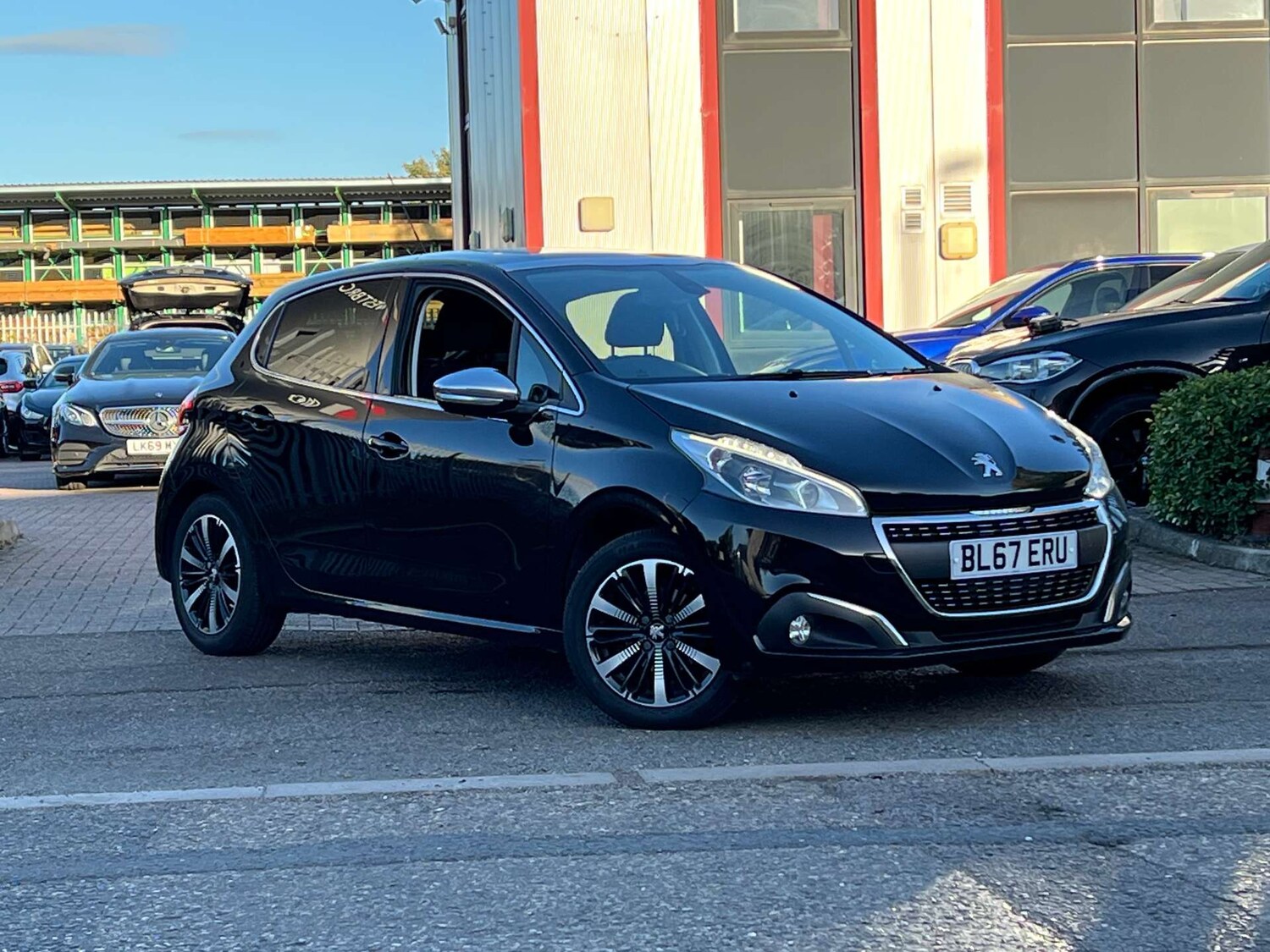 Used Peugeot 208 2017 for sale - 76181549: Photo 9