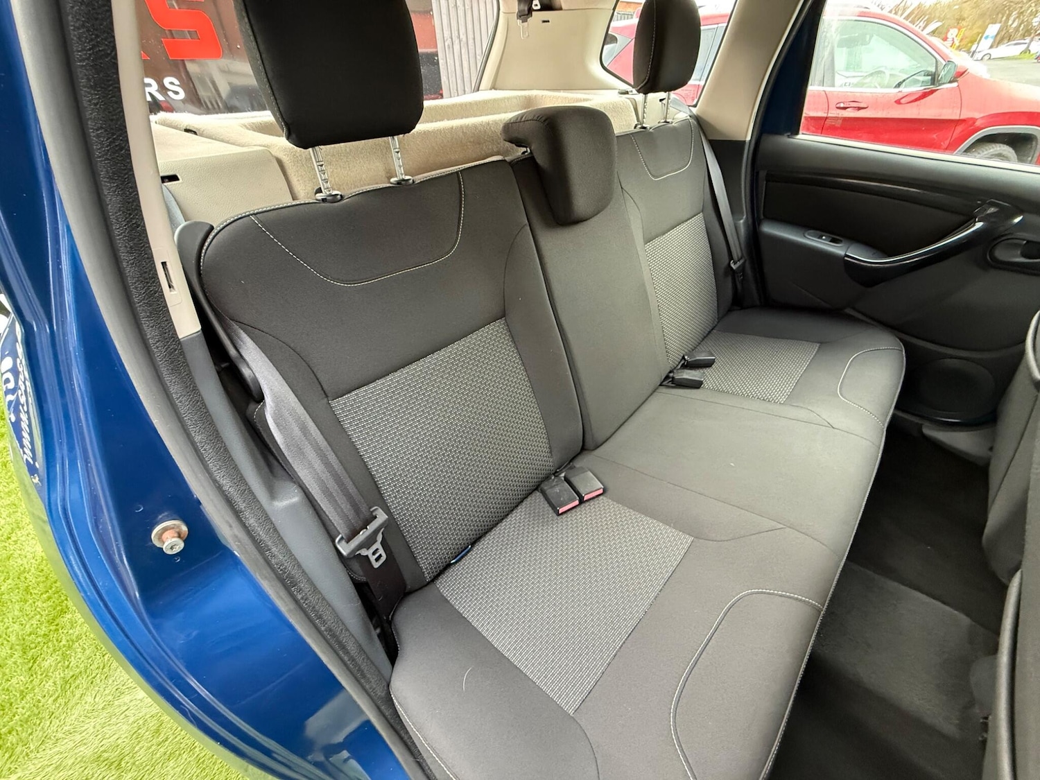 Used Dacia Duster 2014 for sale - 76702006: Photo 36