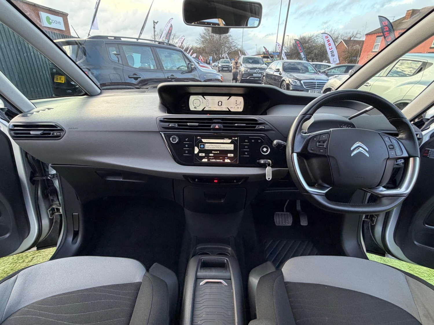 Used Citroen C4 Picasso 2014 for sale - 77314945: Photo 2