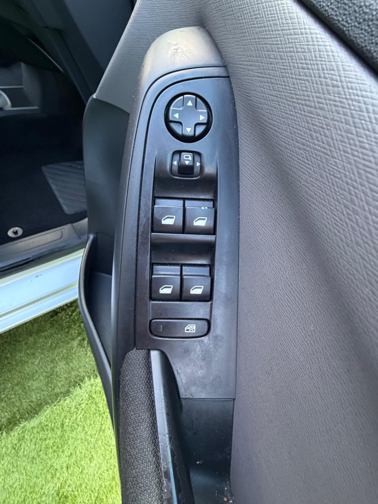 Used Citroen C4 Picasso 2014 for sale - 77314945: Photo 25