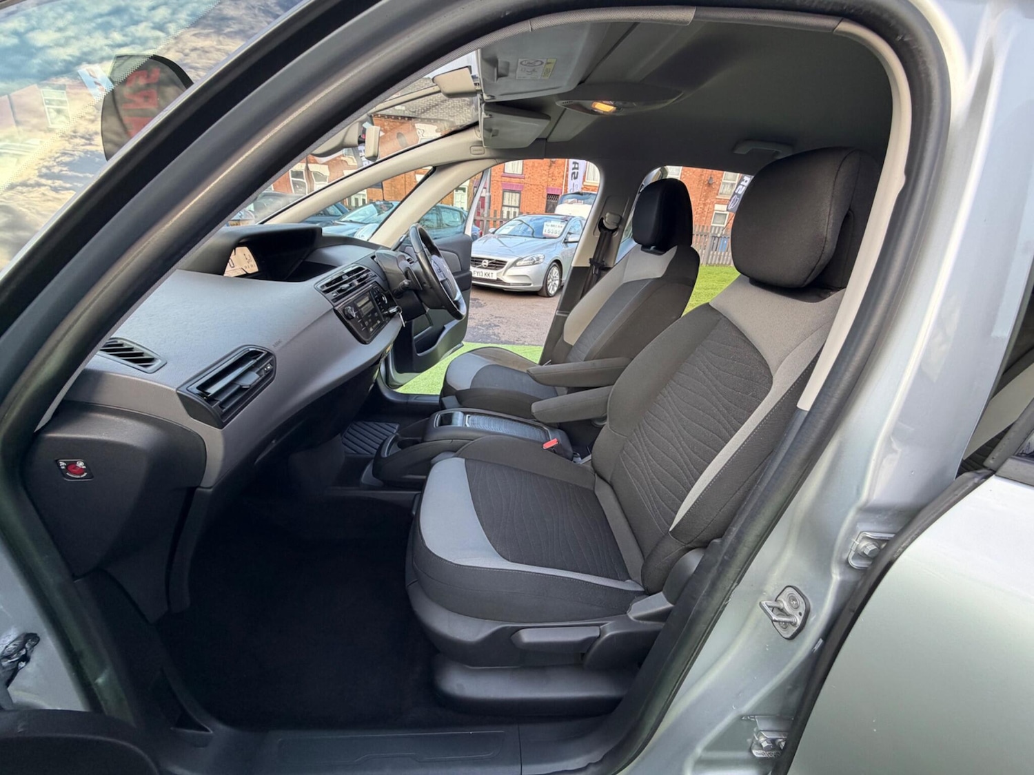 Used Citroen C4 Picasso 2014 for sale - 77314945: Photo 29