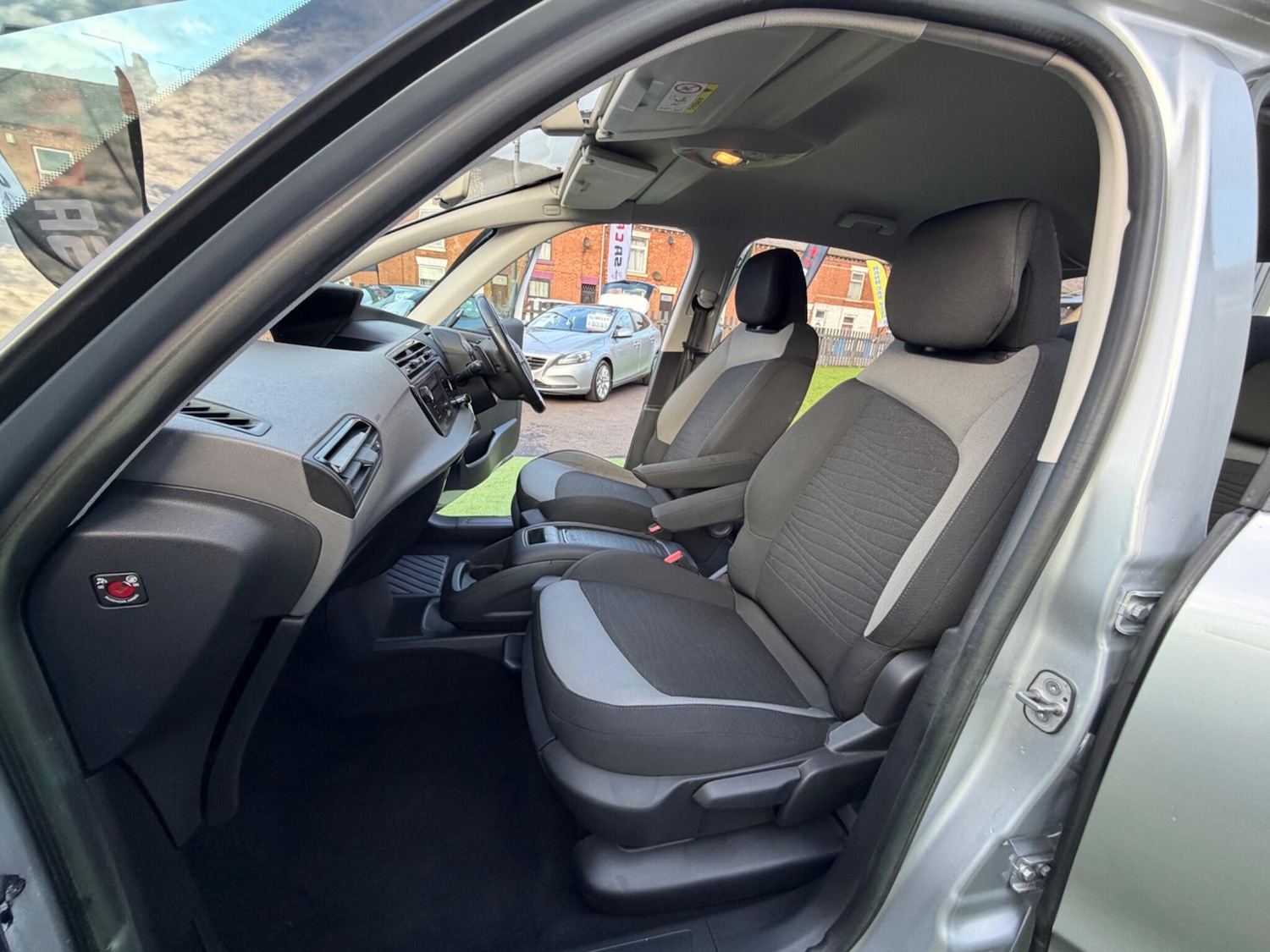 Used Citroen C4 Picasso 2014 for sale - 77314945: Photo 30