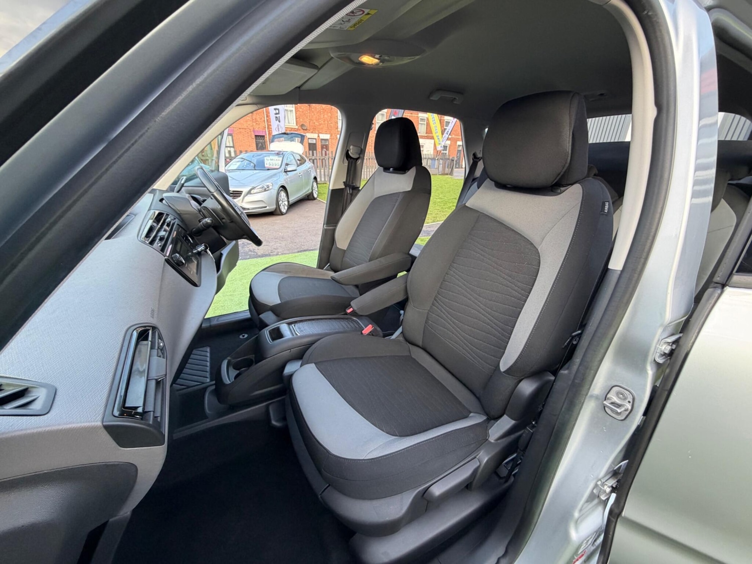 Used Citroen C4 Picasso 2014 for sale - 77314945: Photo 31