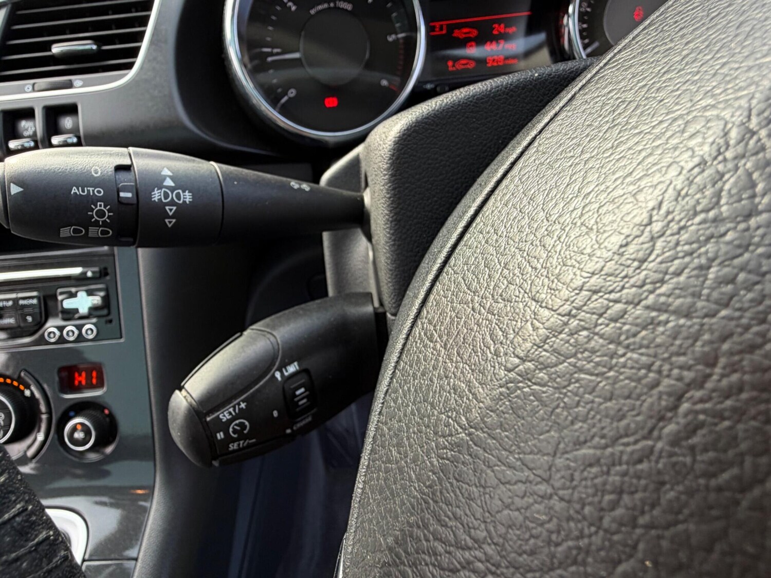 Used Peugeot 3008 for sale - 78214151: Photo 25