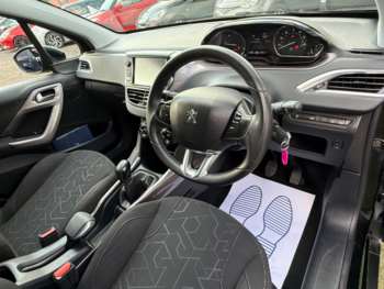 Used Peugeot 2008 2015 for sale - 74828590: Photo