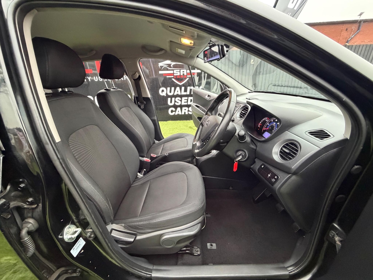 Used Hyundai i10 2018 for sale - 77254541: Photo 27